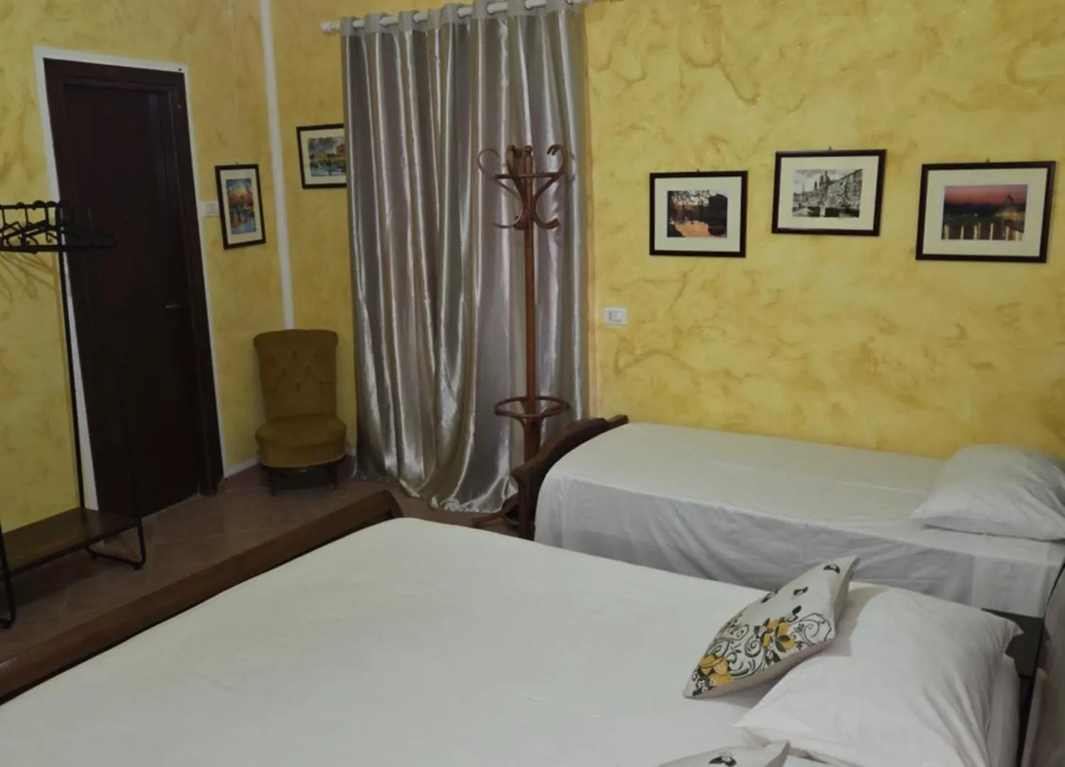 Nostra Casa Rooms Palermo 0*,  Italy